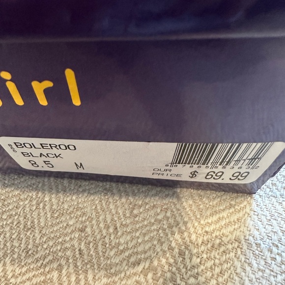 Madden Girl Boleroo Black Ankle Boots size 8.5 - Picture 12 of 15